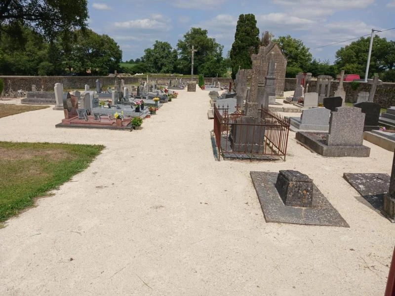 Le cimetière